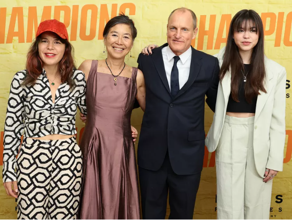 Woody Harrelson and daughter Zoe Harrelson at Hunger Games: Mockingjay Part 2 red carpet
